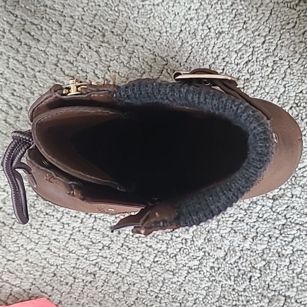 Call it Spring boots - Picture 9 of 9